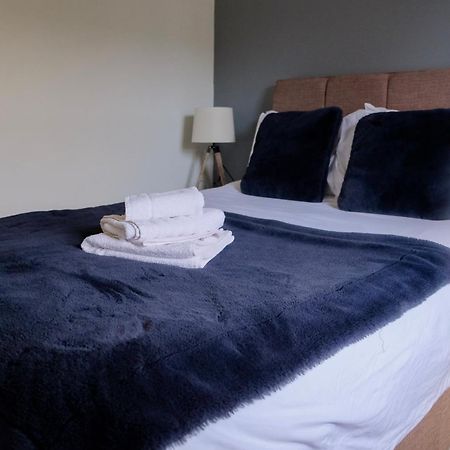 Spacious Georgian 3Bedroom Apartment- 10 Minute Walk To The River Avon, Roman Baths And Bath Abbey Esterno foto