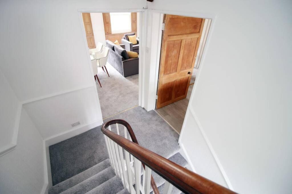 Spacious Georgian 3Bedroom Apartment- 10 Minute Walk To The River Avon, Roman Baths And Bath Abbey Esterno foto