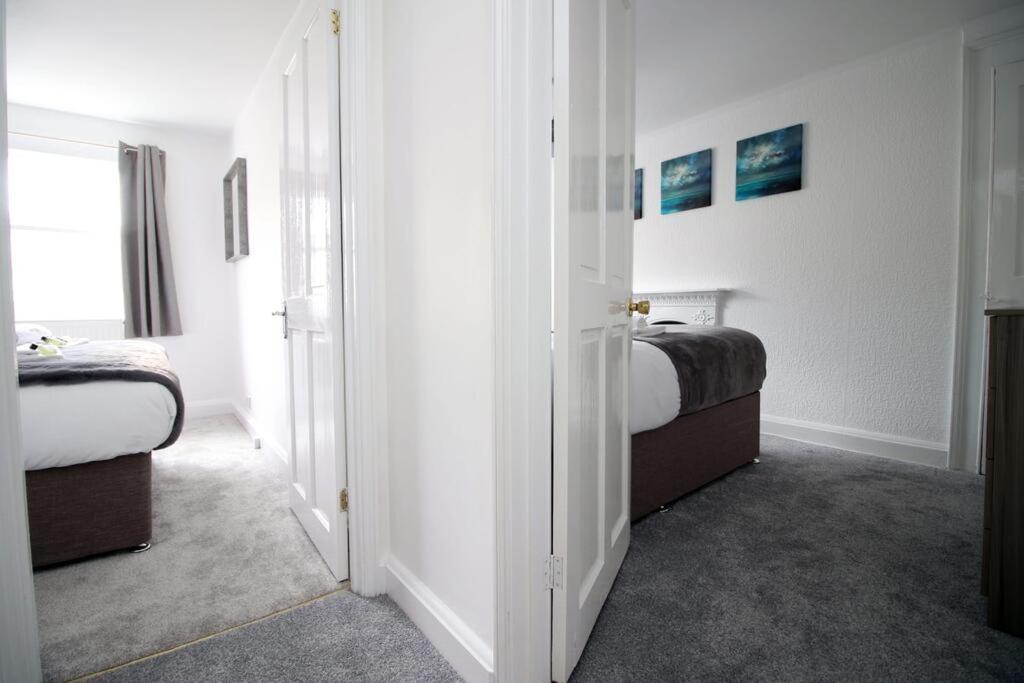 Spacious Georgian 3Bedroom Apartment- 10 Minute Walk To The River Avon, Roman Baths And Bath Abbey Esterno foto