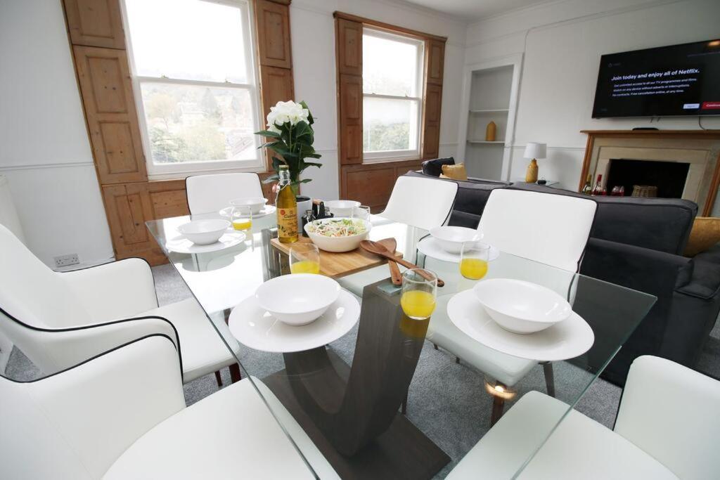 Spacious Georgian 3Bedroom Apartment- 10 Minute Walk To The River Avon, Roman Baths And Bath Abbey Esterno foto
