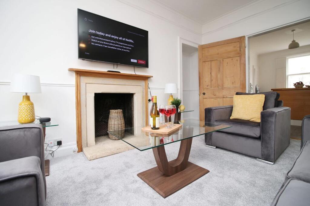 Spacious Georgian 3Bedroom Apartment- 10 Minute Walk To The River Avon, Roman Baths And Bath Abbey Esterno foto