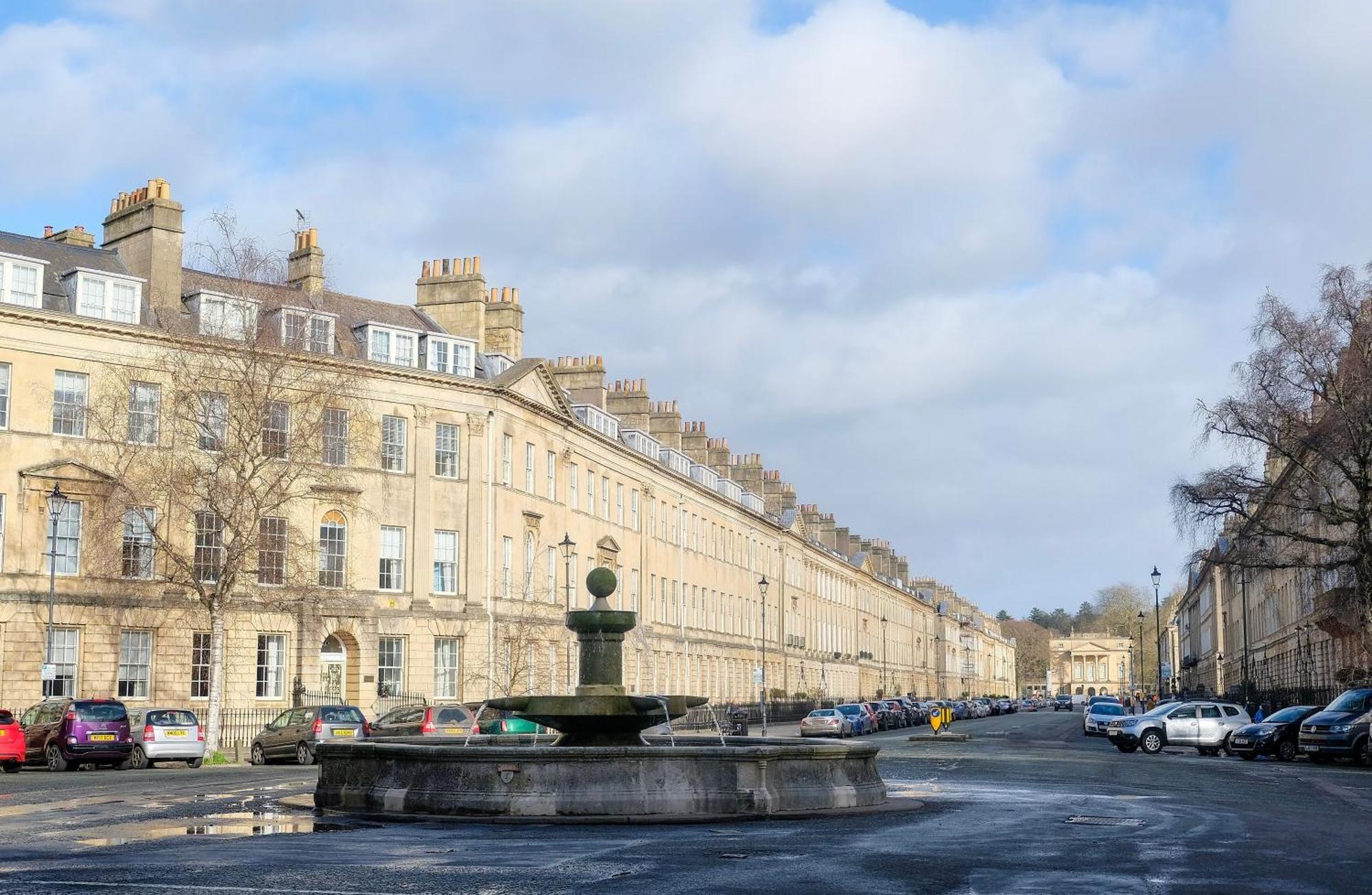 Spacious Georgian 3Bedroom Apartment- 10 Minute Walk To The River Avon, Roman Baths And Bath Abbey Esterno foto
