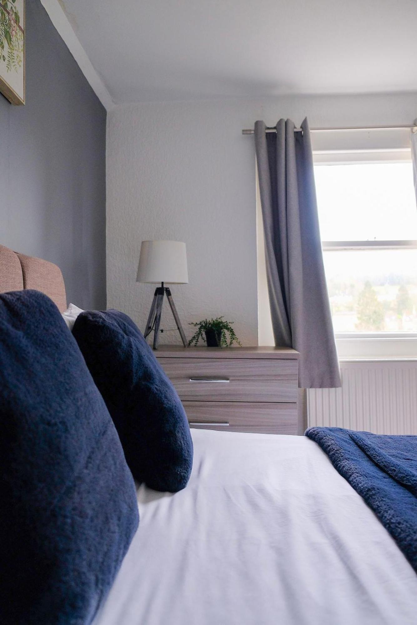 Spacious Georgian 3Bedroom Apartment- 10 Minute Walk To The River Avon, Roman Baths And Bath Abbey Esterno foto