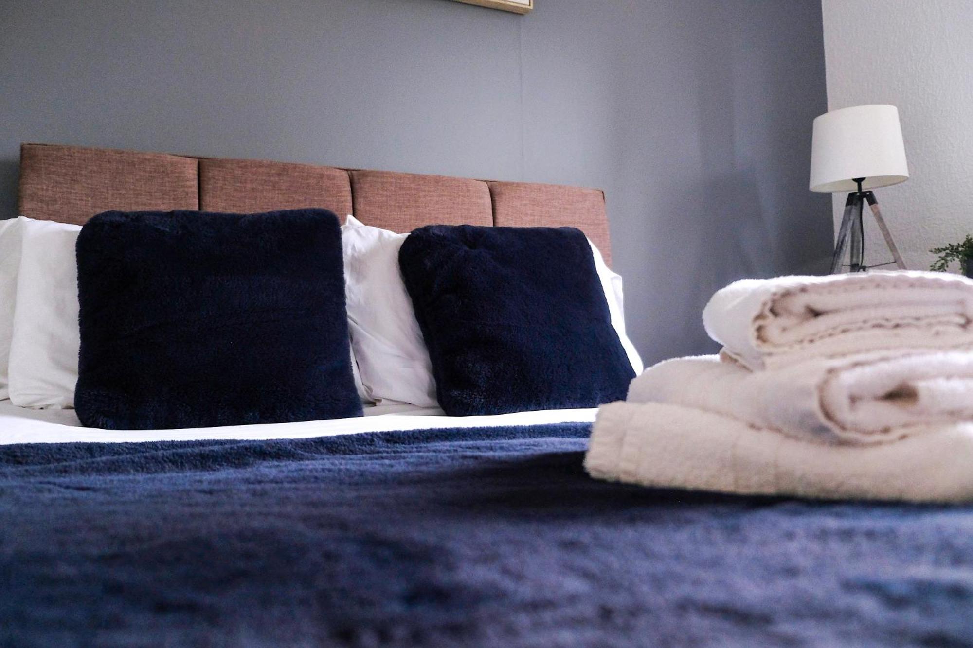 Spacious Georgian 3Bedroom Apartment- 10 Minute Walk To The River Avon, Roman Baths And Bath Abbey Esterno foto